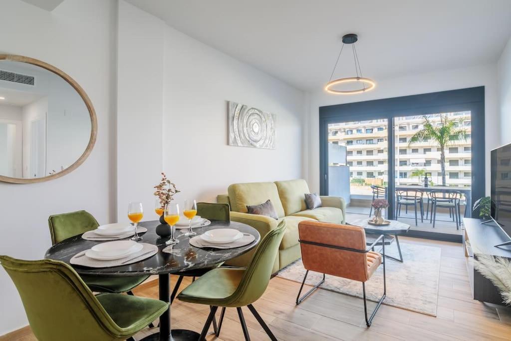 ארנאלס דל סול Arenales Terrace Refugee New Apartment With Pool And Gym מראה חיצוני תמונה